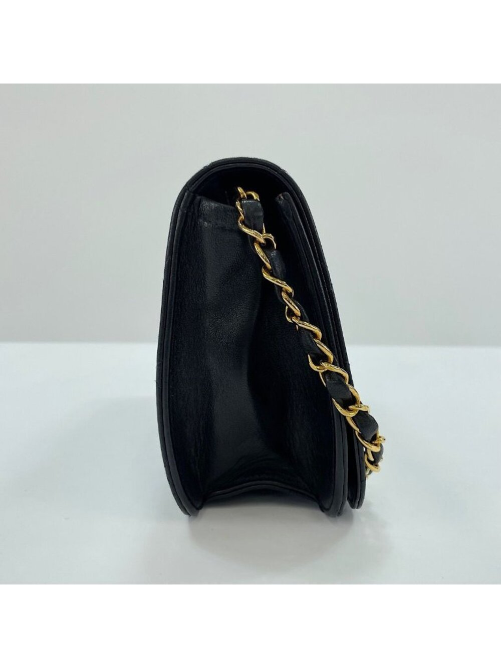 Chanel Shoulder Bag Quilted 23 - Picture 6 of 10